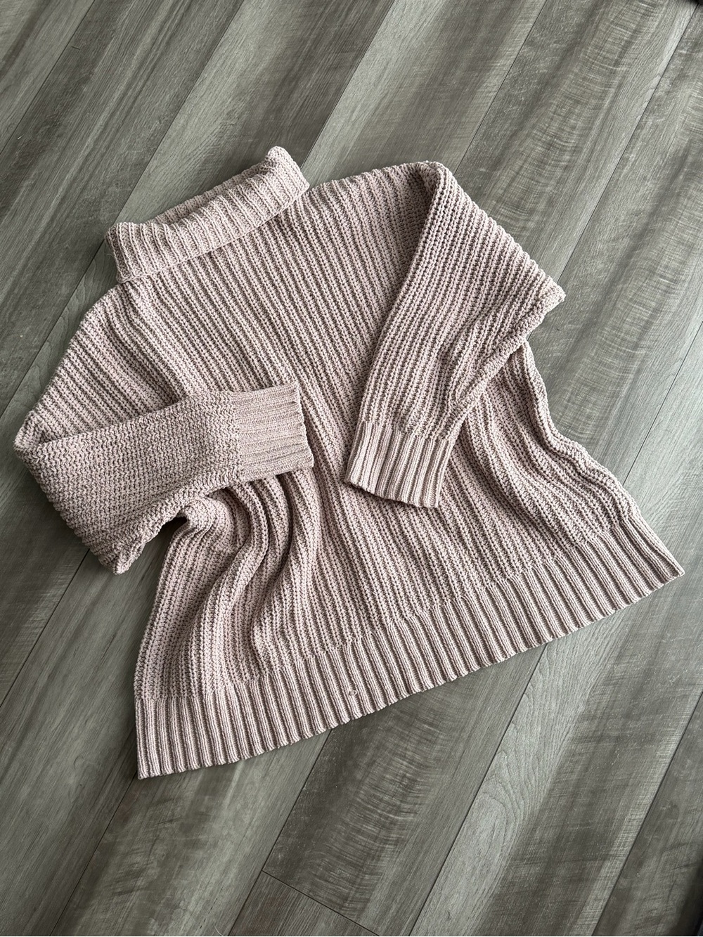 Aerie Beige Ribbed Knit Turtleneck Pullover Sweater Women’s Sz M Thick Cozy